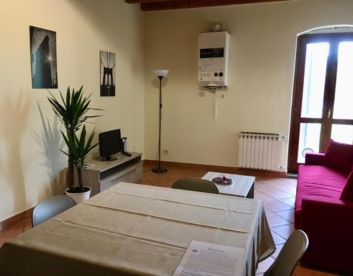 Poncinvs Di Gabriella Patelli * Bérgamo