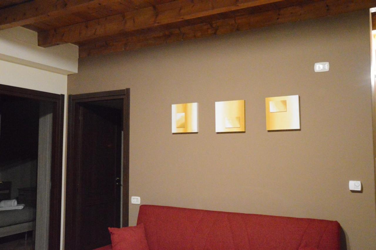 Poncinvs Di Gabriella Patelli Apartamento *